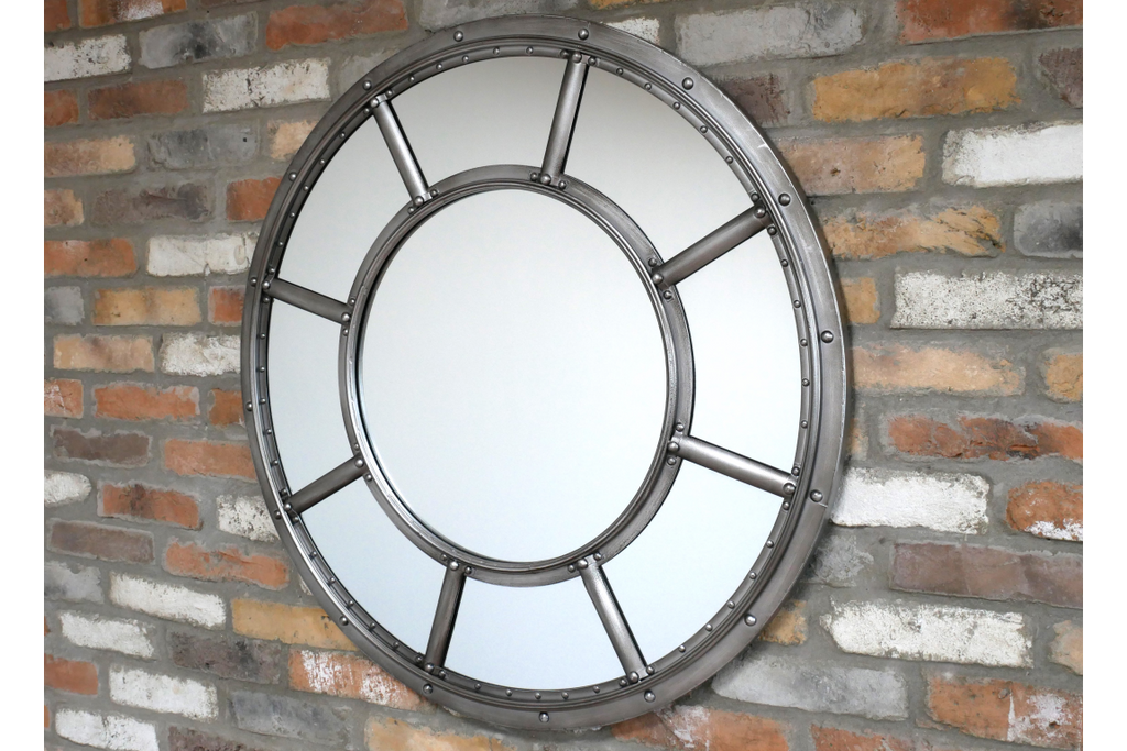 Circle Mirror