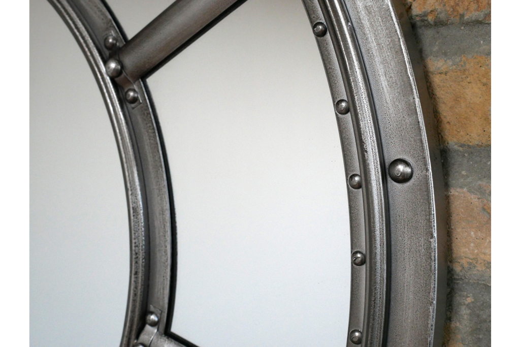 Circle Mirror