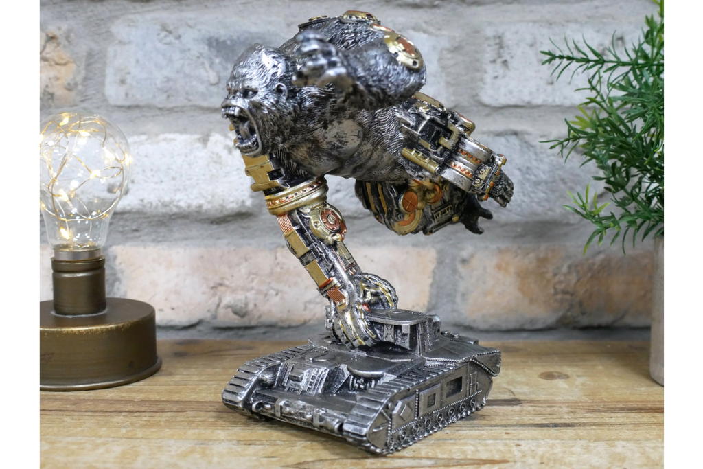 Gorilla on Tank