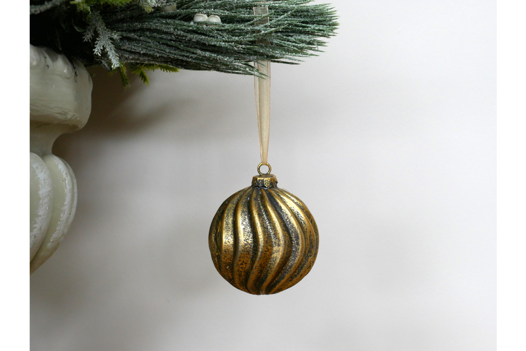 Gold Bauble