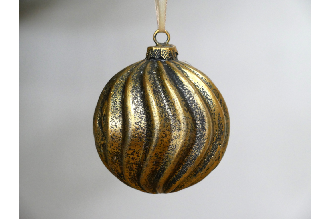 Gold Bauble