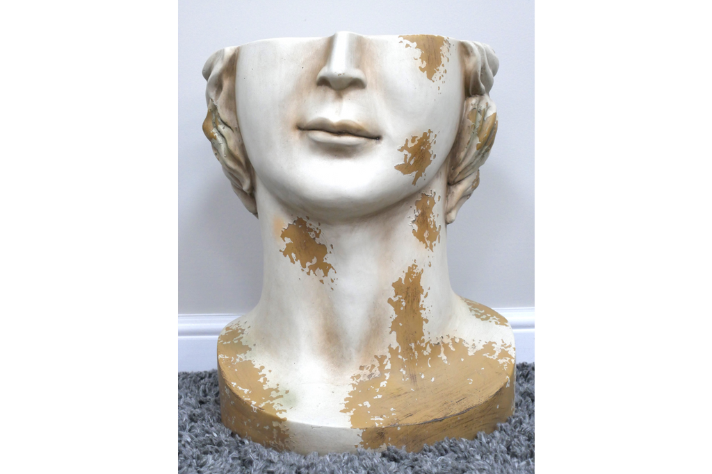 Head Side Table
