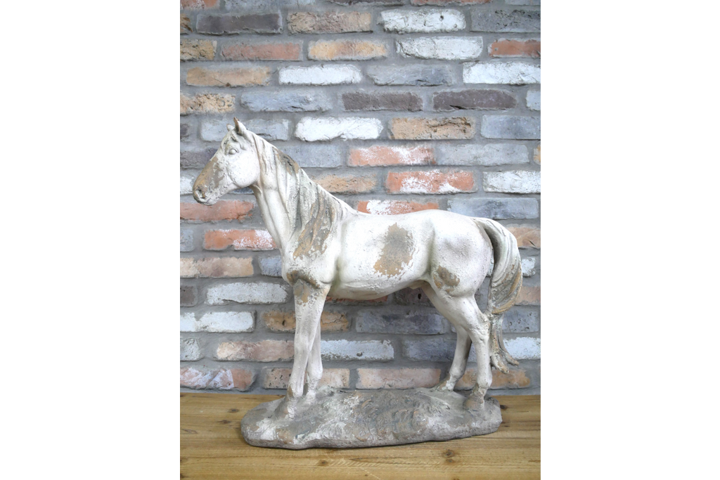 Standing Horse