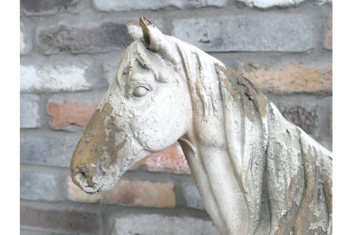 Standing Horse