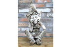 Sitting Elf