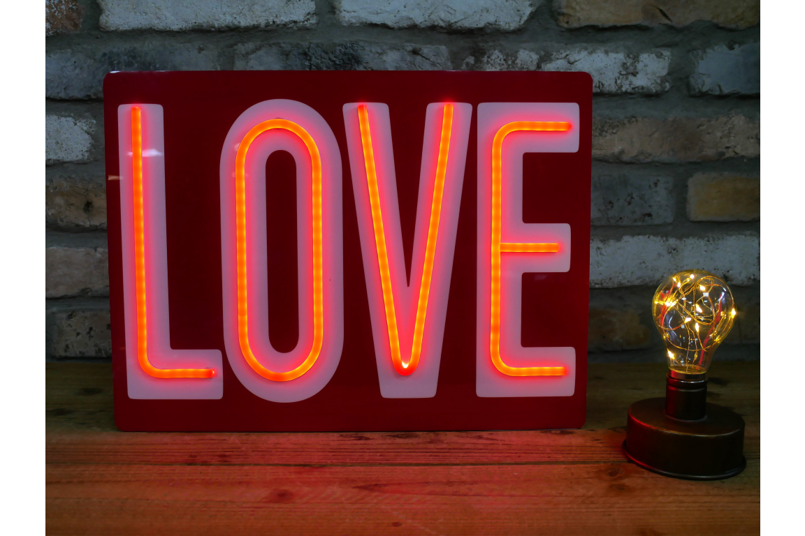 LOVE LED