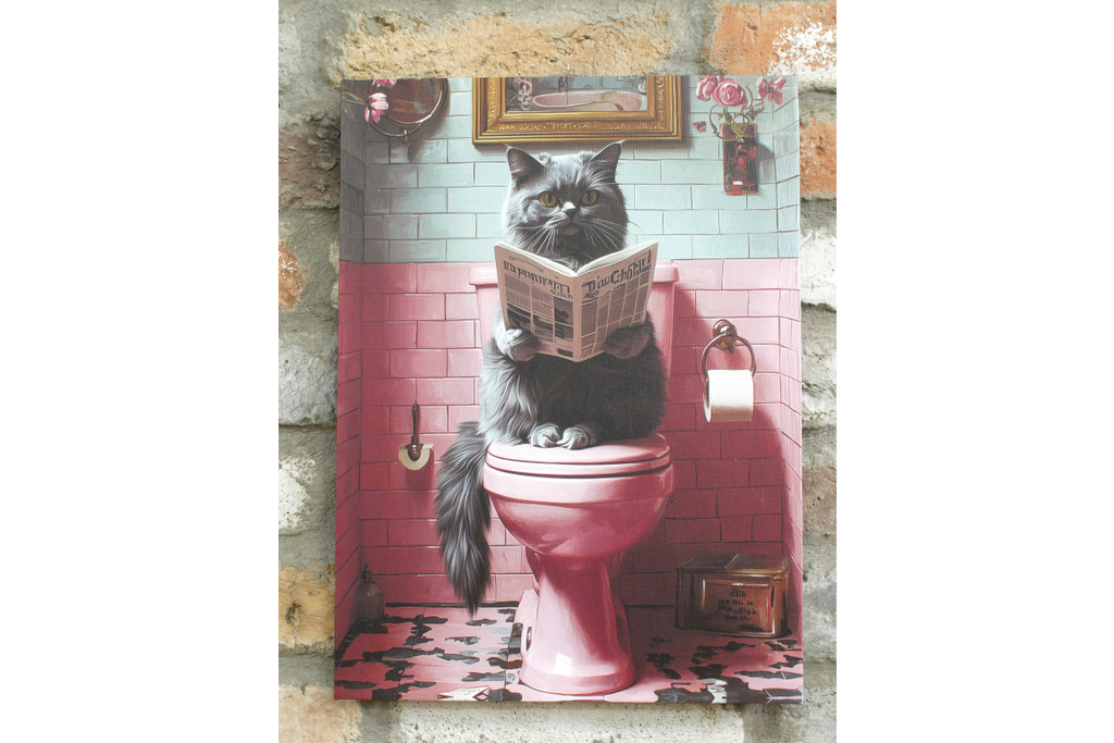Cat on the Loo