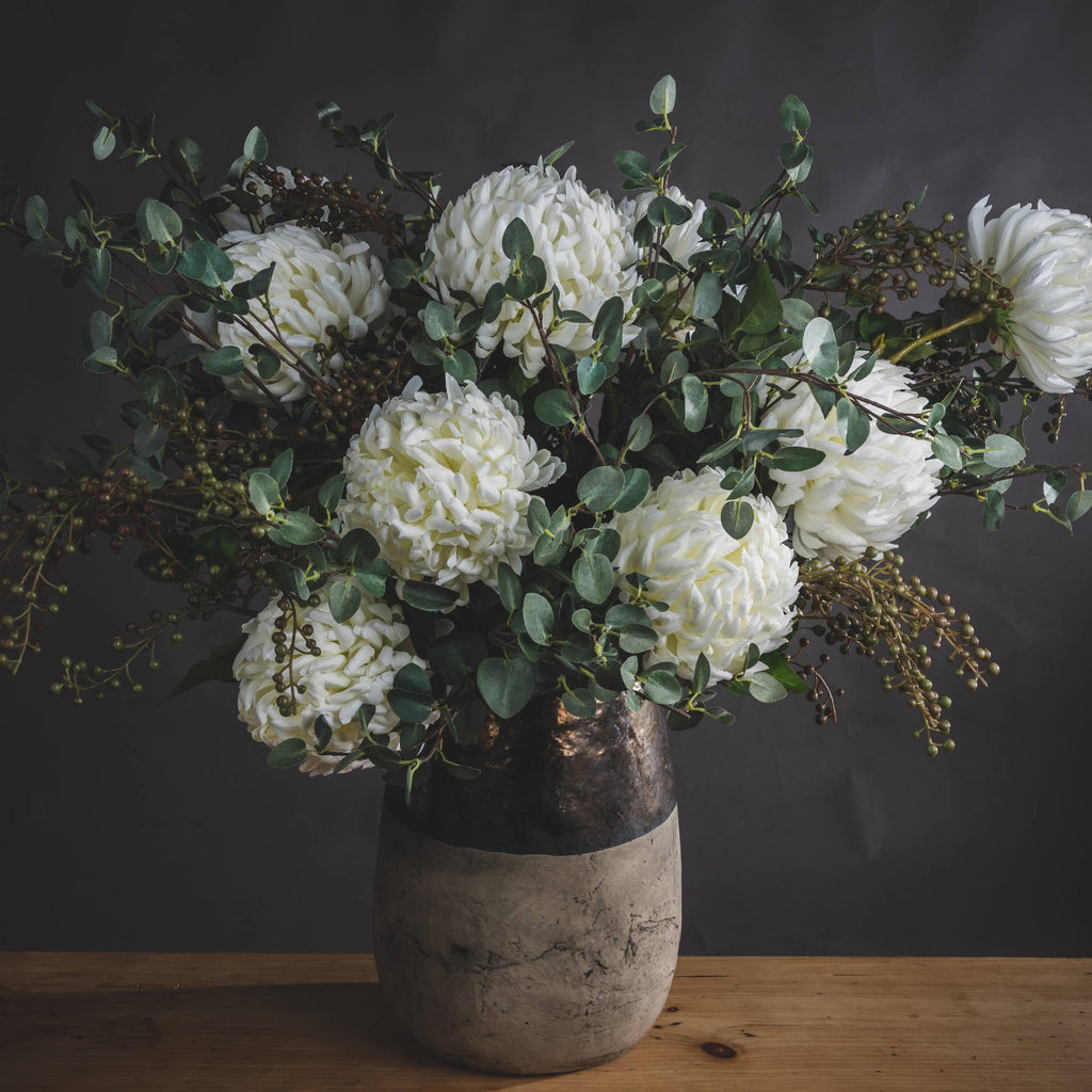 5 White Chrysanthumums