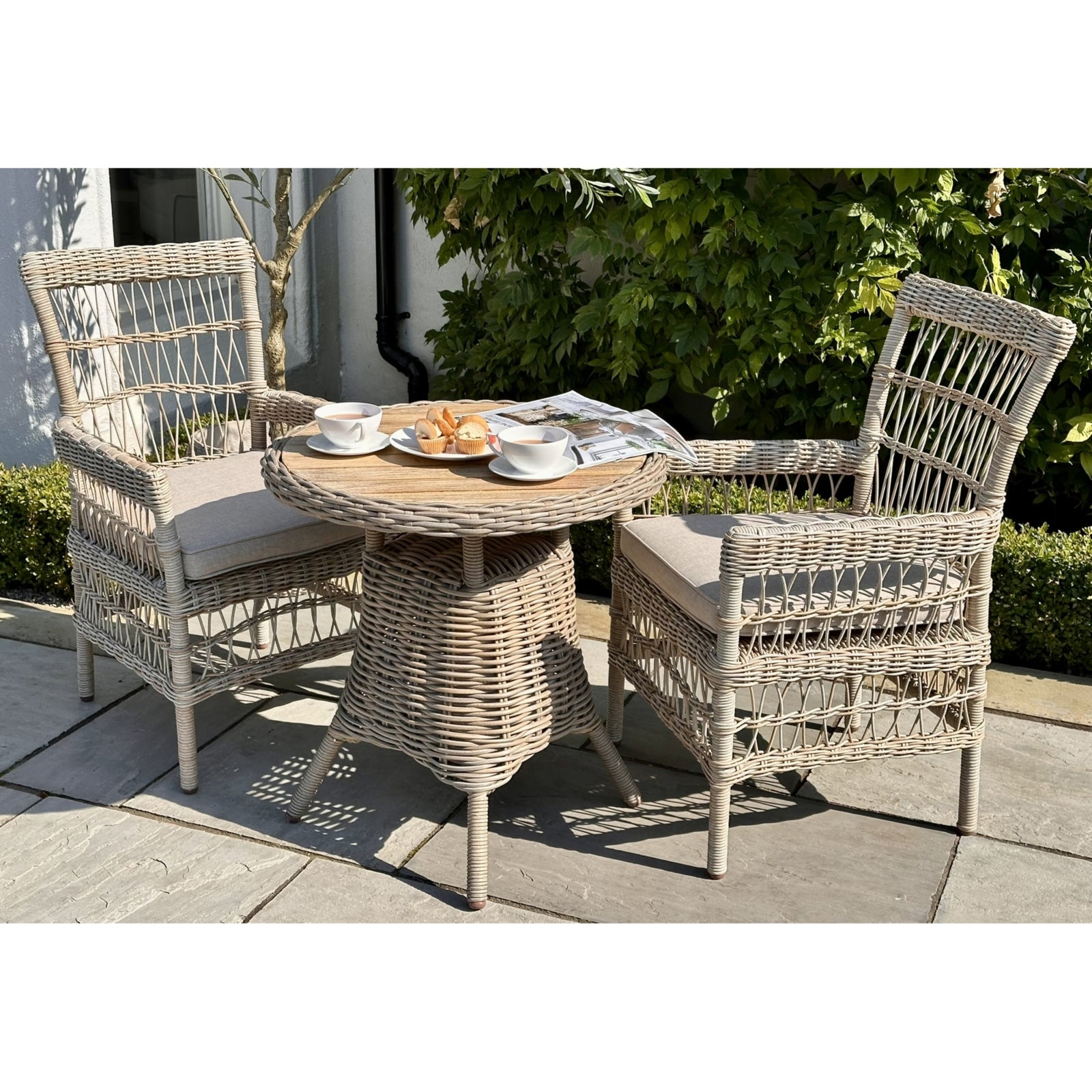 Outdoor Dining Char