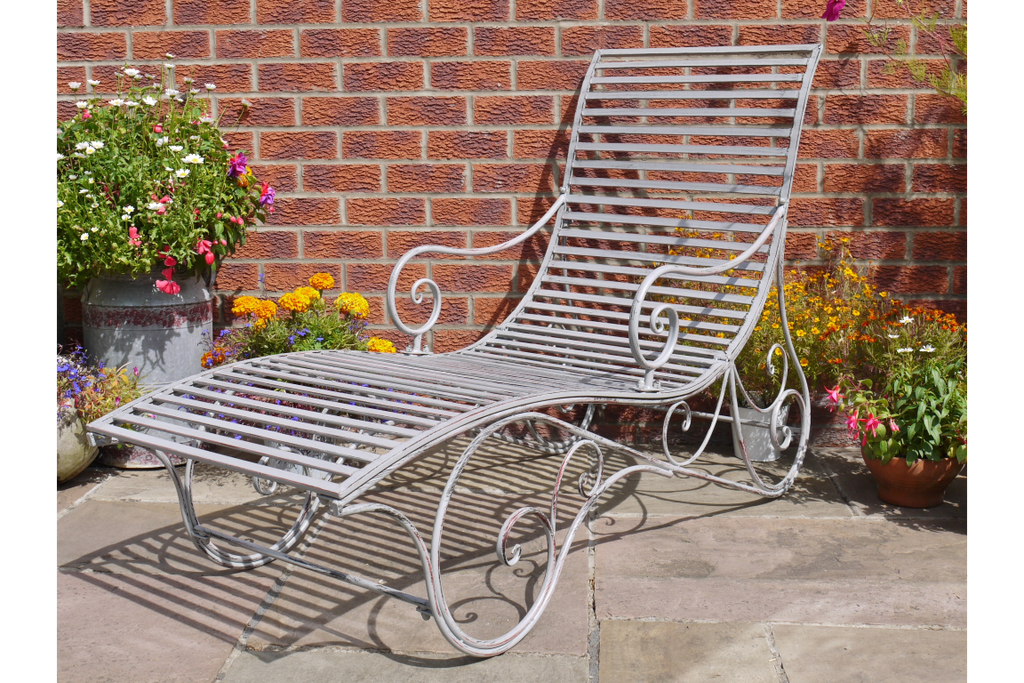 Antique Grey Lounger