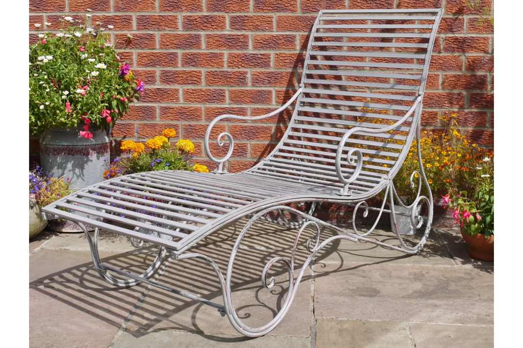 Antique Grey Lounger