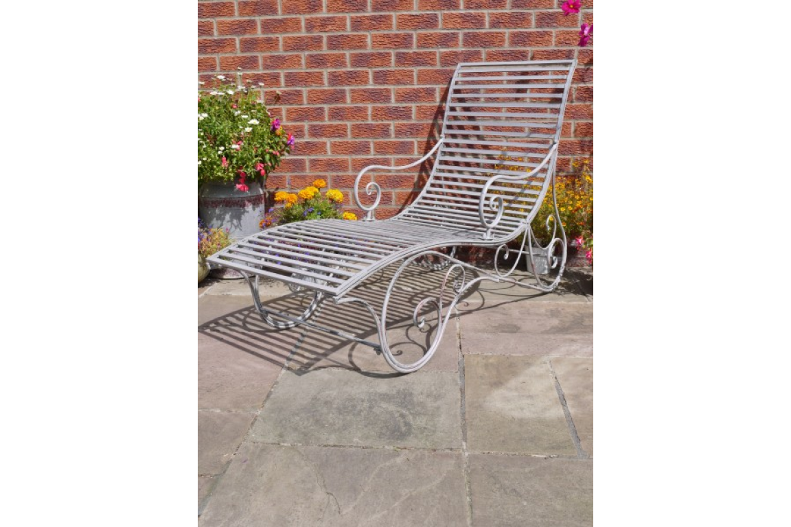 Antique Grey Lounger