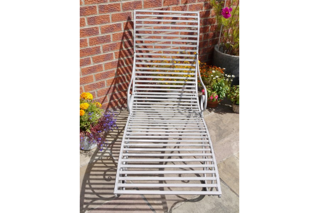 Antique Grey Lounger