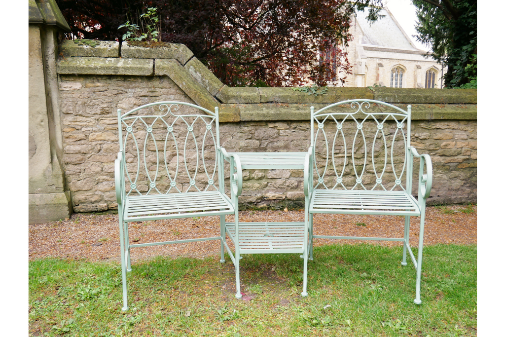 Pistachio Lovers Bench