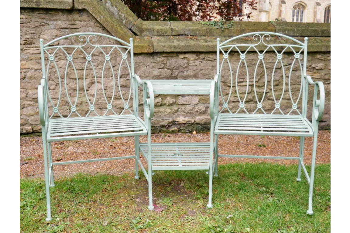 Pistachio Lovers Bench