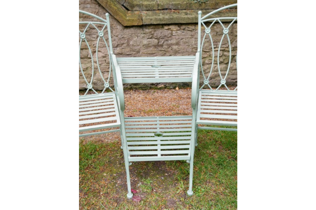 Pistachio Lovers Bench