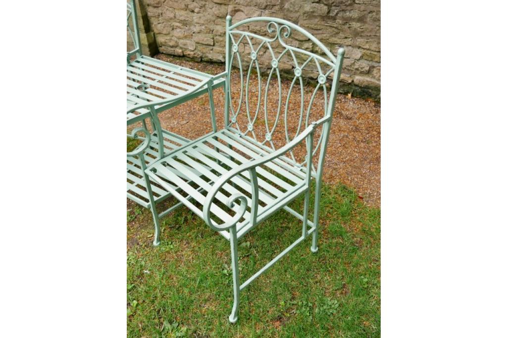 Pistachio Lovers Bench