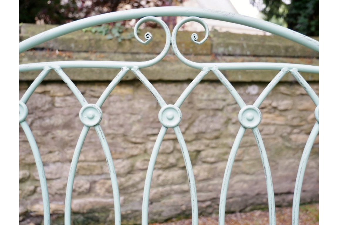 Pistachio Lovers Bench