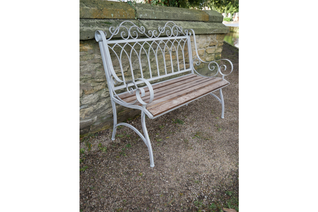 Lincoln Bench