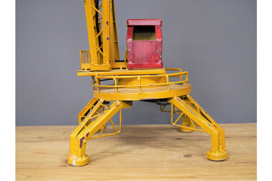 Crane Light