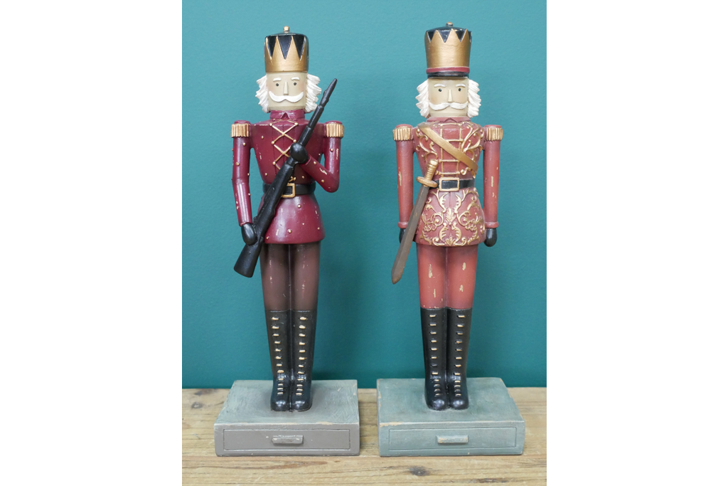 Set of Two Soldiers