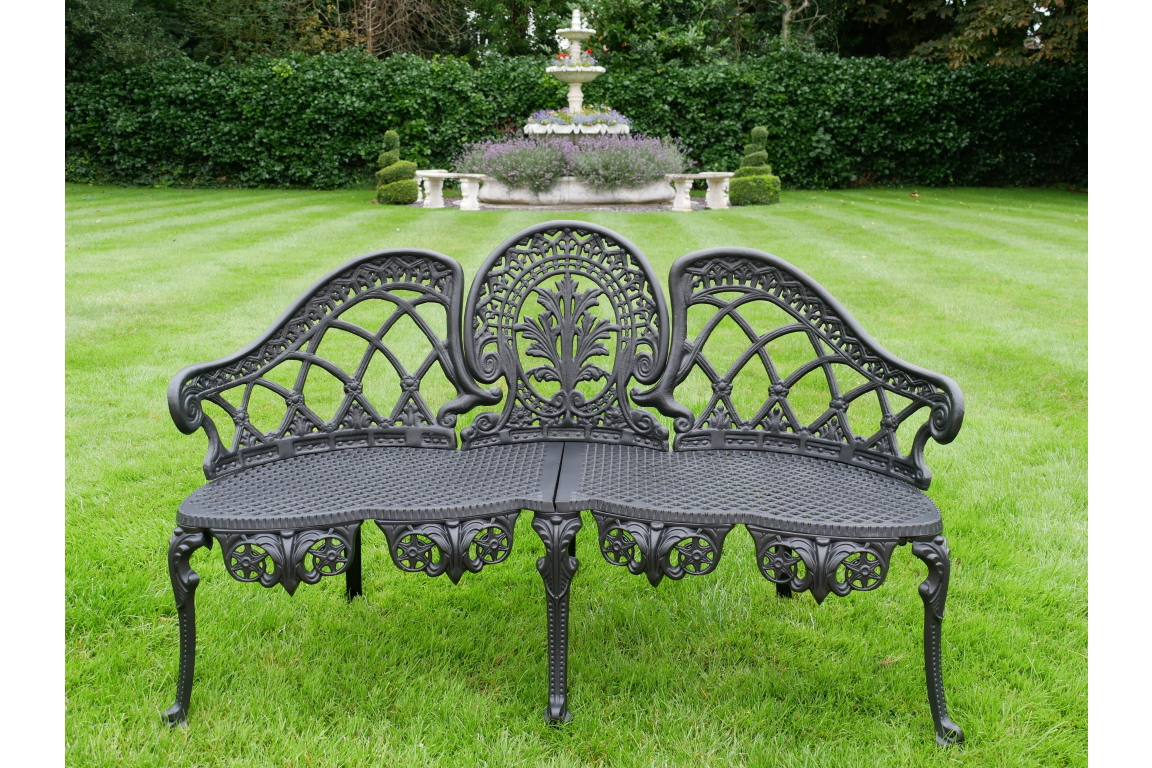 Black Aluminium Bench