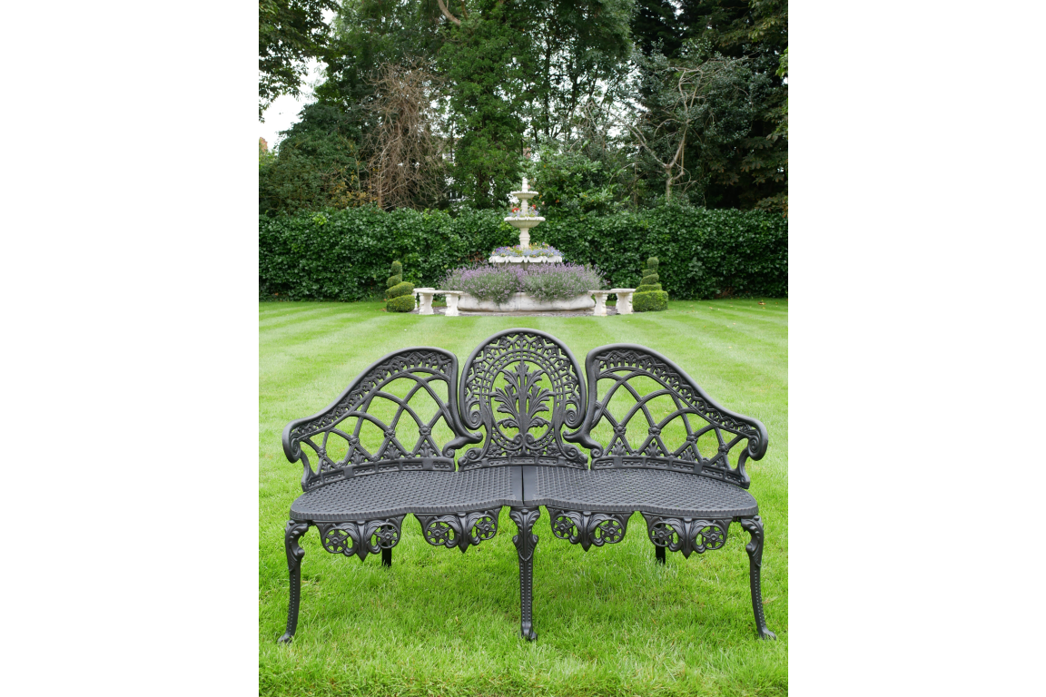 Black Aluminium Bench