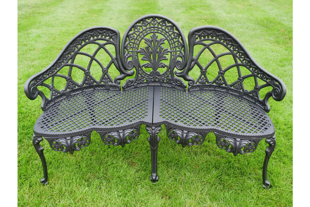 Black Aluminium Bench