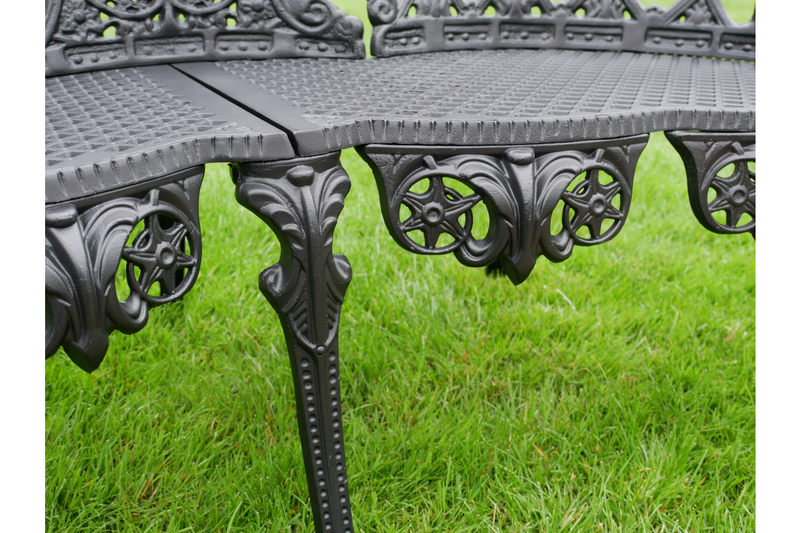 Black Aluminium Bench