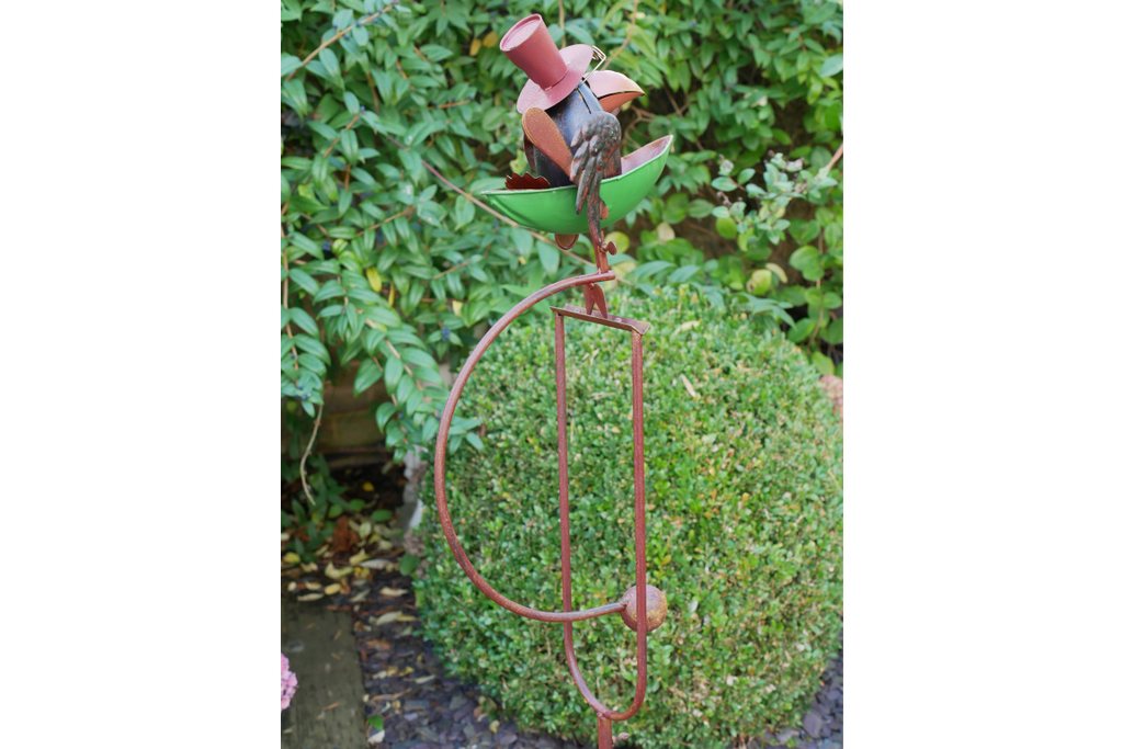 Bird in a Boat Stake