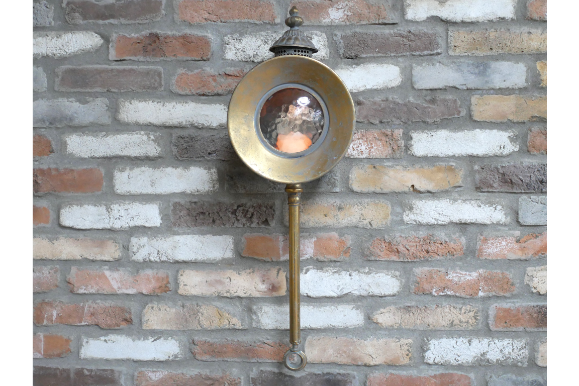 Traditional Wall Lantern