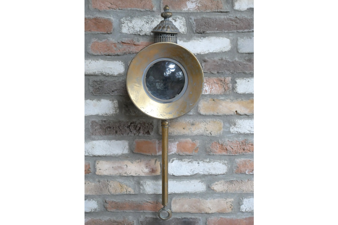 Traditional Wall Lantern