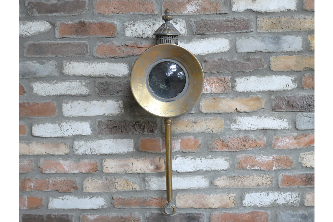 Traditional Wall Lantern