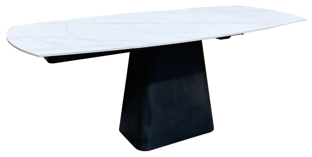 Cairn Motion Dining Table & 4 Light Grey Chairs
