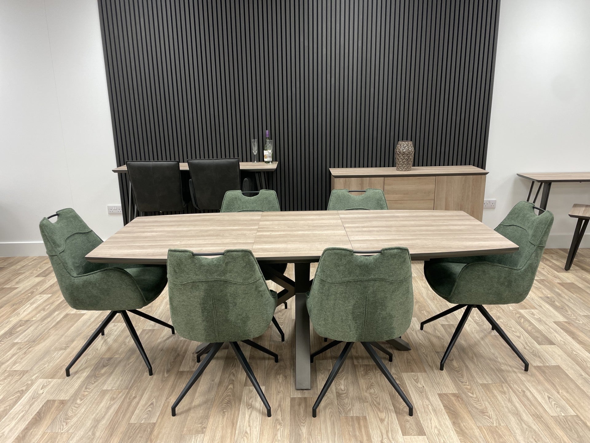 Delta Extending Dining Table & 6 Magnus Dining Chairs